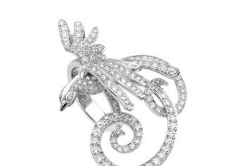 Diamond Rings : Van Cleef & Arpels Christmas Offerings