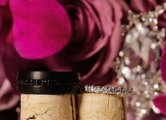 Engagement Rings & Wedding Rings : love this wine cork wedding ring shot!…