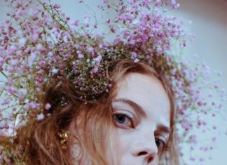 Fashion : Backstage at Rodarte SS18, Parisphotographed by Lillie Eiger for…