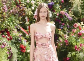 Fashion : californiamadnesss:
Rodarte rtw SS18