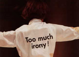 Fashion Editorial : archivings:
Moschino Spring/Summer 1991