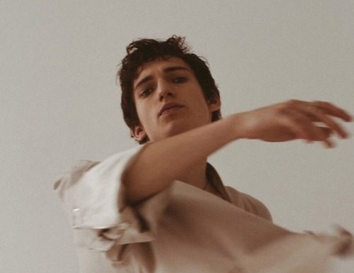 Fashion Editorial : fantasists:Quintin van Konkelenberg by Danny Kasirye -…