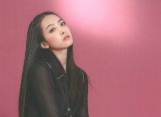 Fashion Editorial : fuckyeah-fx:
Floweriness