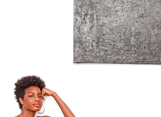 Fashion Editorial : nastty:
Ebonee by Tom Newton!
Into the Gloss