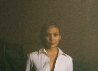 Fashion : Elizabeth Olsen for @wmagazinePhoto by Caitlin Cronenberg