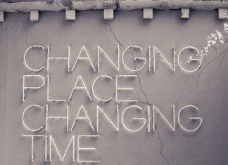 Fashion : fashiondailymag:
CHANGING future