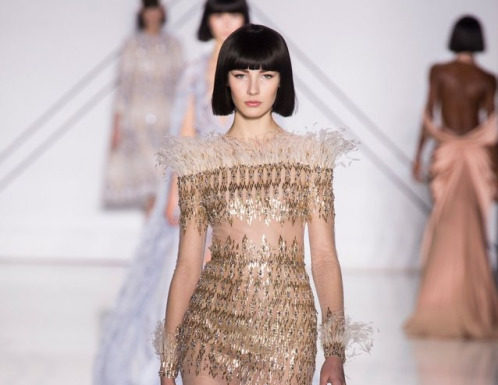 Fashion : fashiondailymag:
sheer gold lace. RALPH e RUSSO couture ss17….