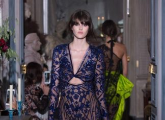 Fashion : fyeahgowns:
Dundas Resort 2018
