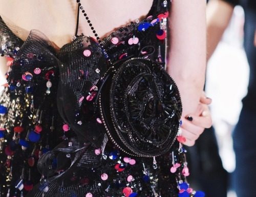 Fashion : Georgio Armani Prive Couture FW17posted by fatalscroll