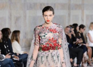 Fashion : Giambattista Valli Couture FW17posted by fatalscroll