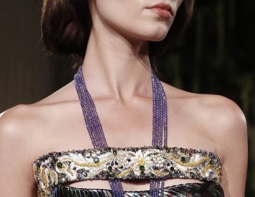 Fashion : Guo Pei Couture Fall 2017-18posted by fatalscroll