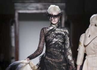 Fashion : Julien Fournie Couture FW17posted by fatalscroll