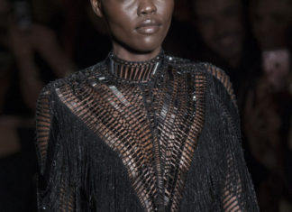 Fashion : Julien Macdonald FW17Posted by x