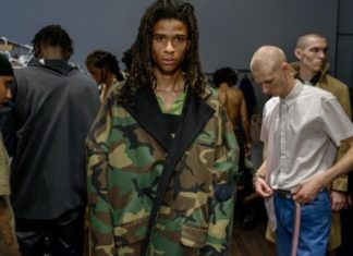 Fashion : KENNETH NING SS18 NYFW:Mens.
Ph @paulterrie x…