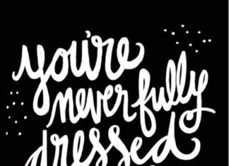 Fashion Quotes : You’re Never Fully Dressed Without a Smile ANNIE by funkylindsay
