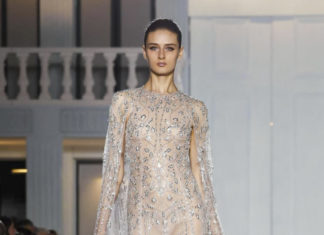 Fashion : Ralph & Russo Couture FW17
Posted by x