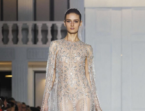 Fashion : Ralph & Russo Couture FW17
Posted by x