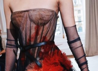 Fashion : Schiaparelli Fall 2018 Haute Coutureposted by fatalscroll