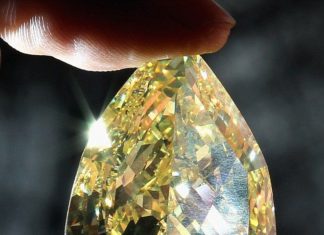 Loose Diamond : 110-Carat Yellow Diamond Sells for a Record $12.3 Million