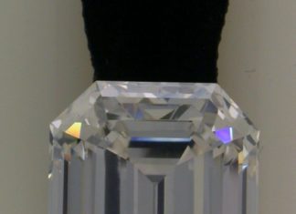 Loose Diamond : 20.28ct D-FL Loose Diamond Emerald Cut Loose Diamond GIA certified JEWELFORME BLUE