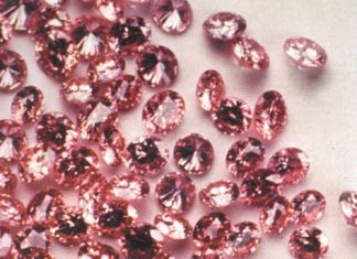 Loose Diamond : Natural fancy pink diamonds are completely natural and their color is a result o…