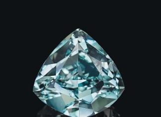 Loose Diamond : The largest fancy vivid blue-green diamond in the world to come to auction. Know…