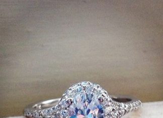 Luxury Jewelry 2017/2018 : 18K White Gold Circa Diamond Ring (1/2 ct. tw.)