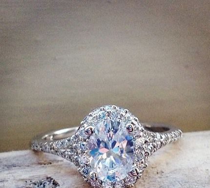 Luxury Jewelry 2017/2018 : 18K White Gold Circa Diamond Ring (1/2 ct. tw.)