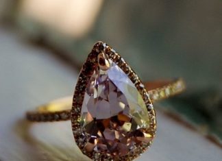 Luxury Jewelry 2017/2018 : 3ct Color change sapphire Lavender champagne tear drop sapphire and rose gold diamond engagement ring