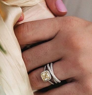 Luxury Jewelry 2017/2018 : 8 bagues de fiançailles que toutes les filles aimeraient recevoir