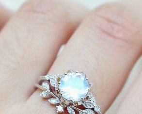 Luxury Jewelry 2017/2018 : Diamond & Moonstone Ring Set | MichelliaDesigns on Etsy…