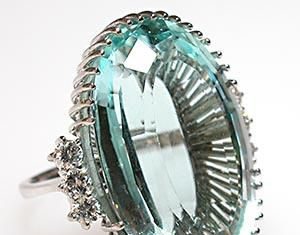 Luxury Jewelry 2017/2018 : Gemstone and Cocktail Rings