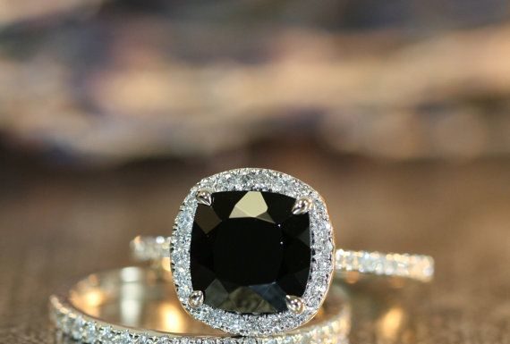 Luxury Jewelry 2017/2018 : Halo Diamond Black Spinel Engagement Wedding Ring Set in 14k White Gold Half Ete…