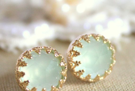 Luxury Jewelry 2017/2018 : Items similar to Elizabeth green mint sea foam petite royal – Real Aquamarine gem stone Earrings vintage and Elegant style on Etsy