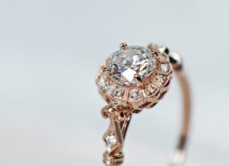 Luxury Jewelry 2017/2018 : jalbrechtdesigns: diamond and rose gold ring in an antique style JOLIE…