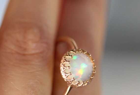 Luxury Jewelry 2017/2018 : Rose Gold Opal ring…
