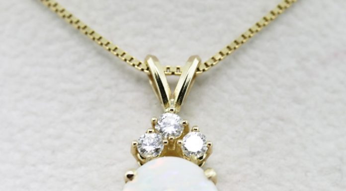 Luxury Jewelry 2017/2018 : Spotlight on Opal Jewelry