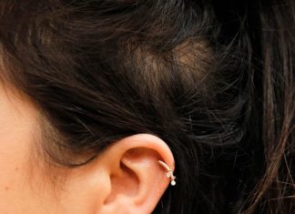 Luxury Jewelry 2017/2018 : These earrings look like they could tell us our horoscopes….