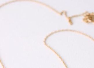 Luxury Jewelry 2017/2018 : Tiny Gold White Opal Necklace sterling Silver