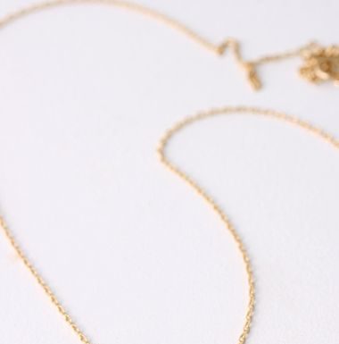 Luxury Jewelry 2017/2018 : Tiny Gold White Opal Necklace sterling Silver