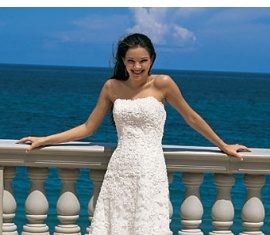 Short Wedding Dresses : Elegant A-Line/Princess Strapless Asymmetrical Satin Lace Wedding Dress with Lac…