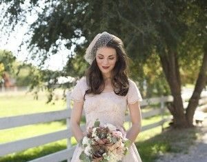 Short Wedding Dresses : Pinner: I just love the tea length! – I could see myself wearing this! This is w…