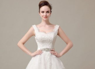 Short Wedding Dresses : This dress is made to order and turn around time is around 4-6 weeks. If you nee…