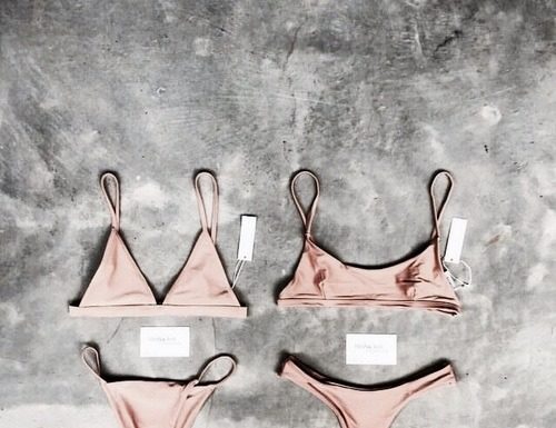 Street Style : shefashionista:
Nude Bikini