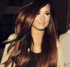 Trendy Hair Style : Demi Lovato…
