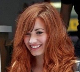 Trendy Hair Style : Demi Lovato with Red Hair: Demi Goes Auburn