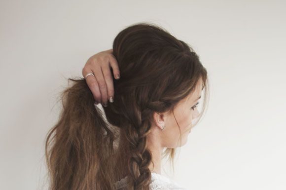Trendy Hair Style : Get NYE Ready With 3 Hair Tutorials From Lindsey Pengelly!