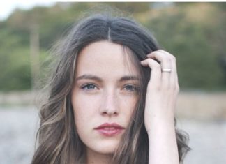 Trendy Hair Style : Long hair…