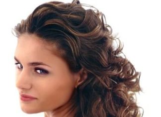Trendy Hair Style : Long Hair Style With Big Soft Curls, Brown