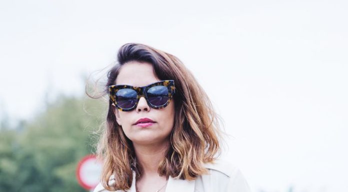 Trendy Hair Style : Long Trench (Collage Vintage)